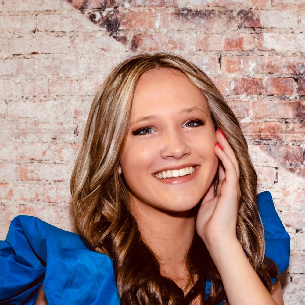 Meet your Posher, Eliana